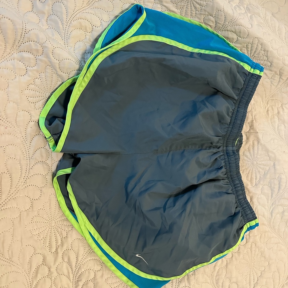 Women’s large Nike shorts